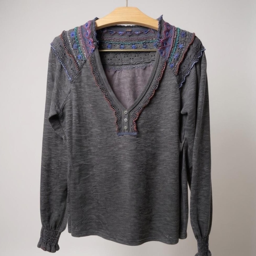 Free People Siesta Fiesta Crochet Embroidered V-Neck Blouse Charcoal Size M